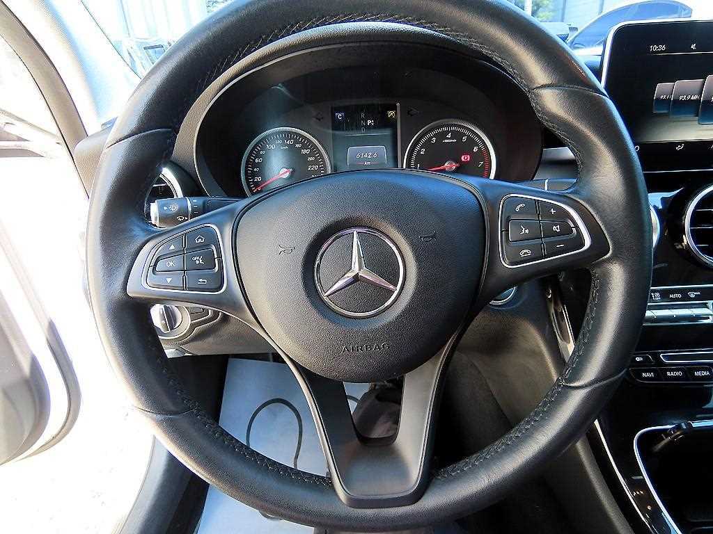 Mercedes Benz C Class - Vista 10
