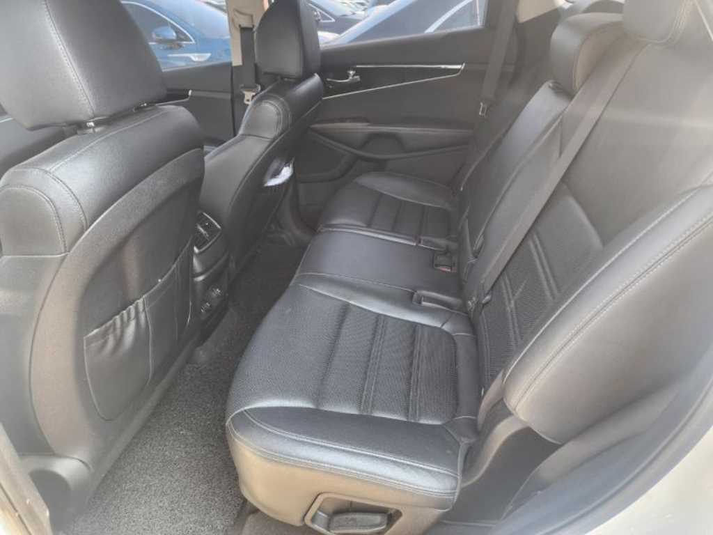 KIA Sorento - Vista 6