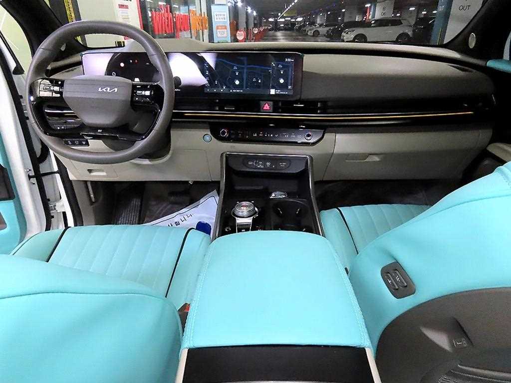 KIA Carnival - Vista 12