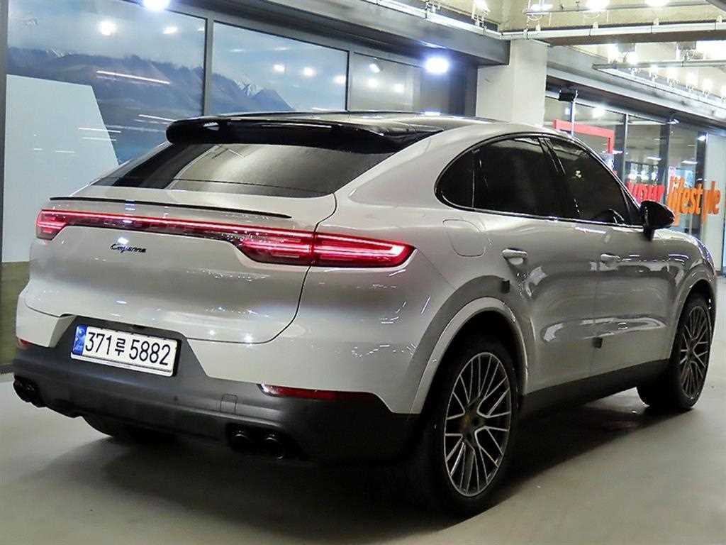 Porsche Cayenne - Vista 6