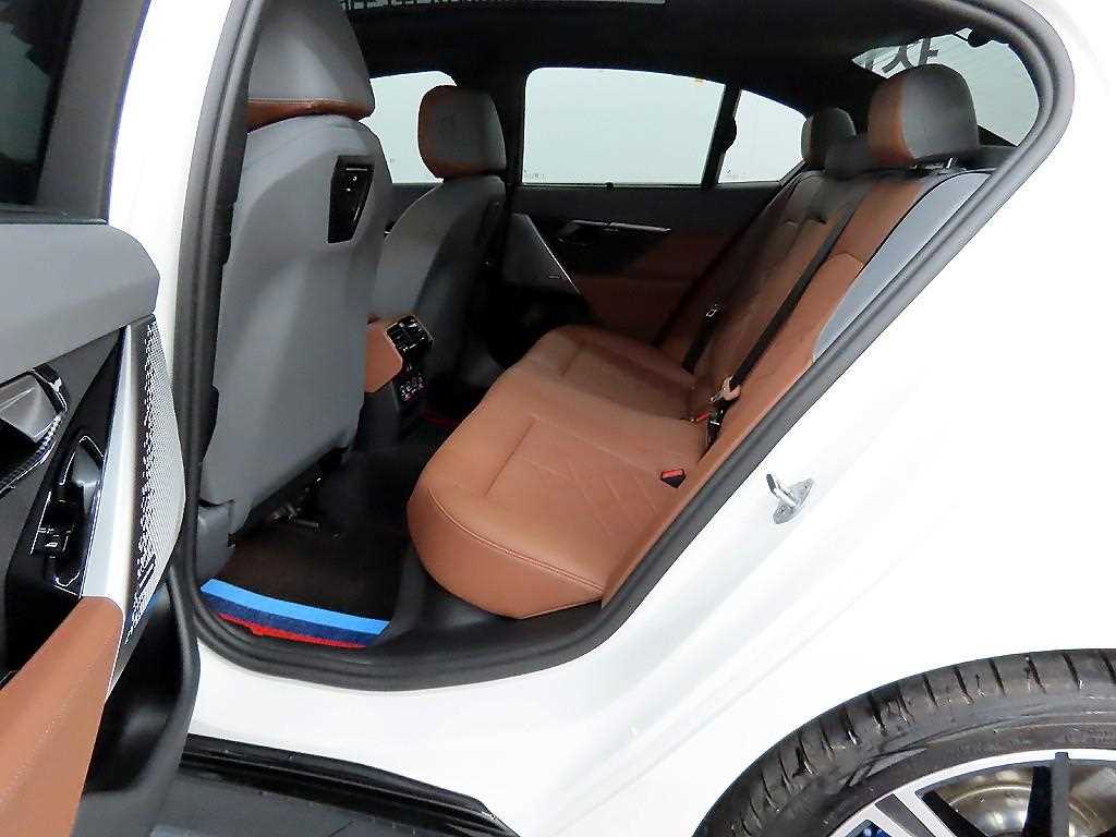 BMW 5 Series - Vista 8