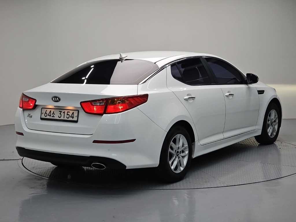 KIA K5 - Vista 4