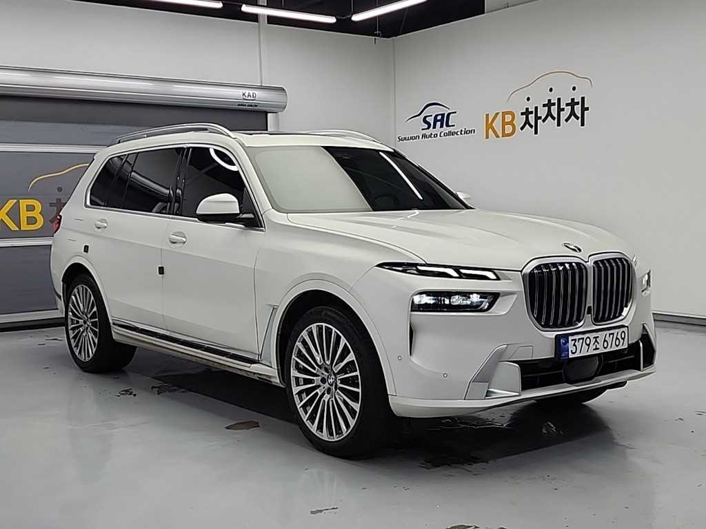 BMW X7 - Vista 3