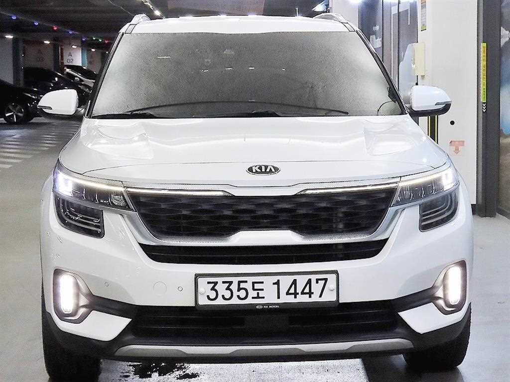 KIA Seltos - Vista 2