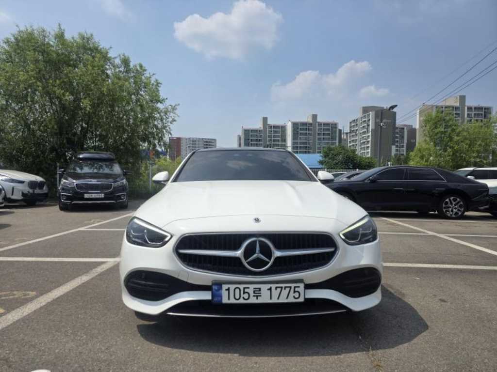 Mercedes Benz C Class 2024 Blanco - Importación desde Corea - HF Imports Iquique - Foto 1