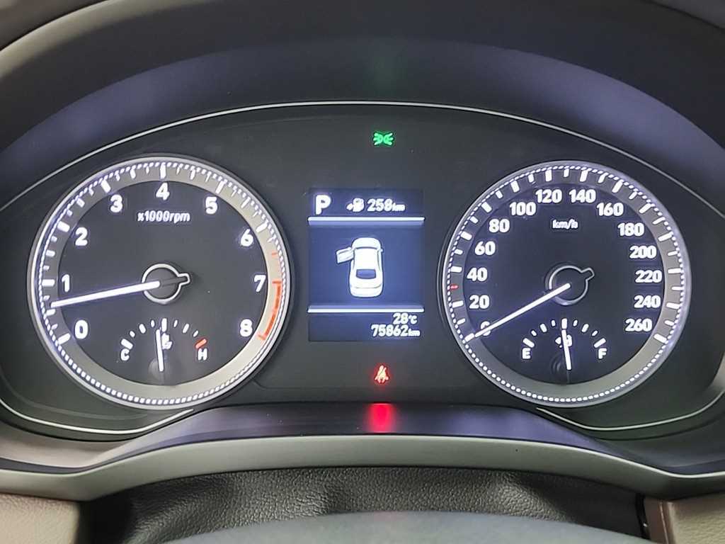 HYUNDAI Grandeur - Vista 8