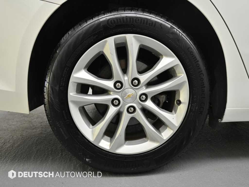 Chevrolet Malibu - Vista 7