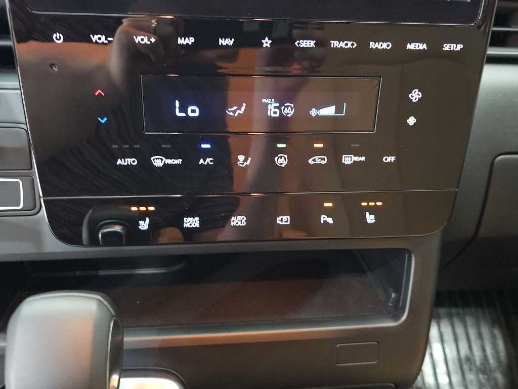 HYUNDAI Staria - Vista 12