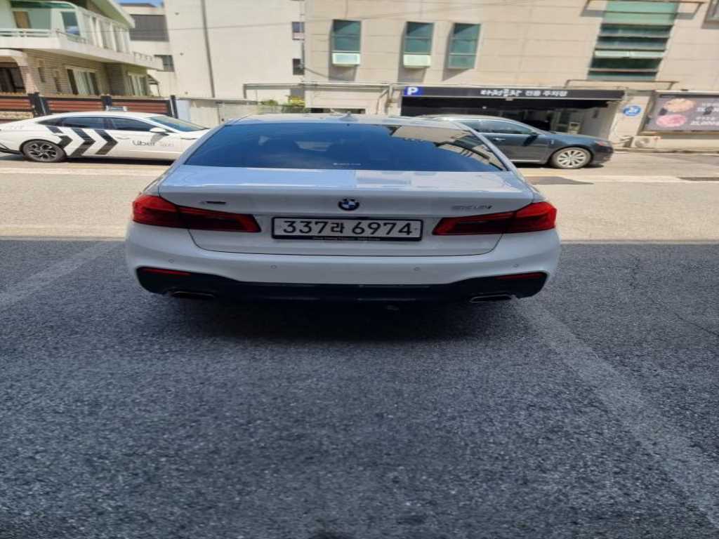 BMW 5 Series - Vista 3