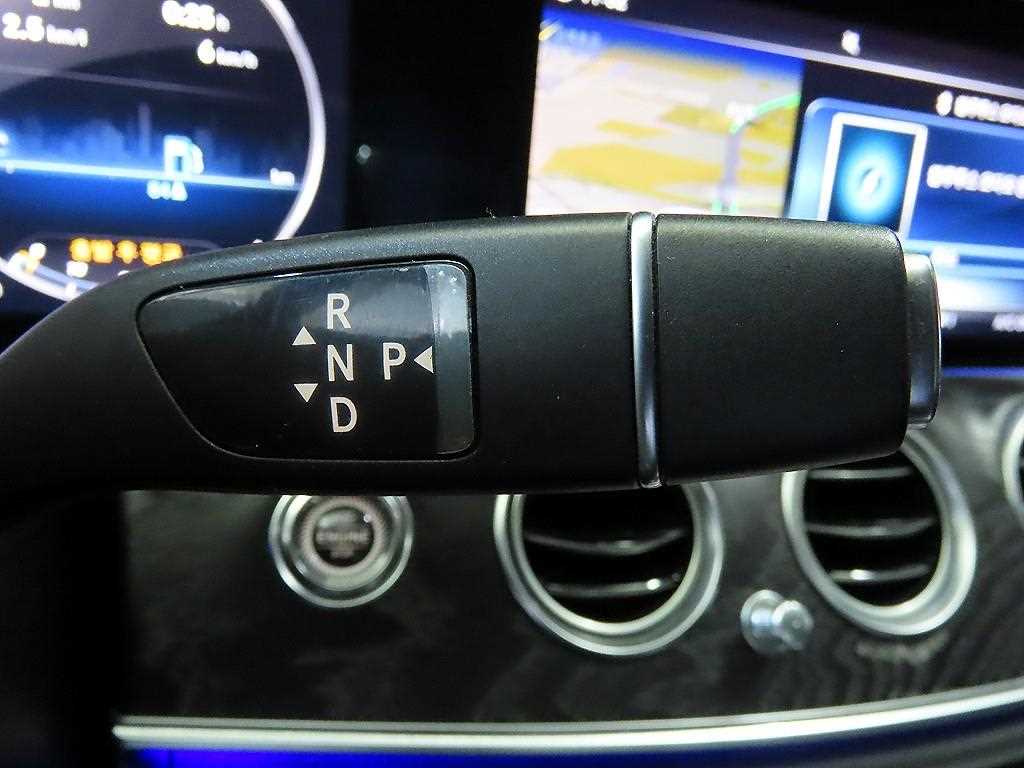 Mercedes Benz E class 2018 Blanco - Importación desde Corea - HF Imports Iquique - Foto 14