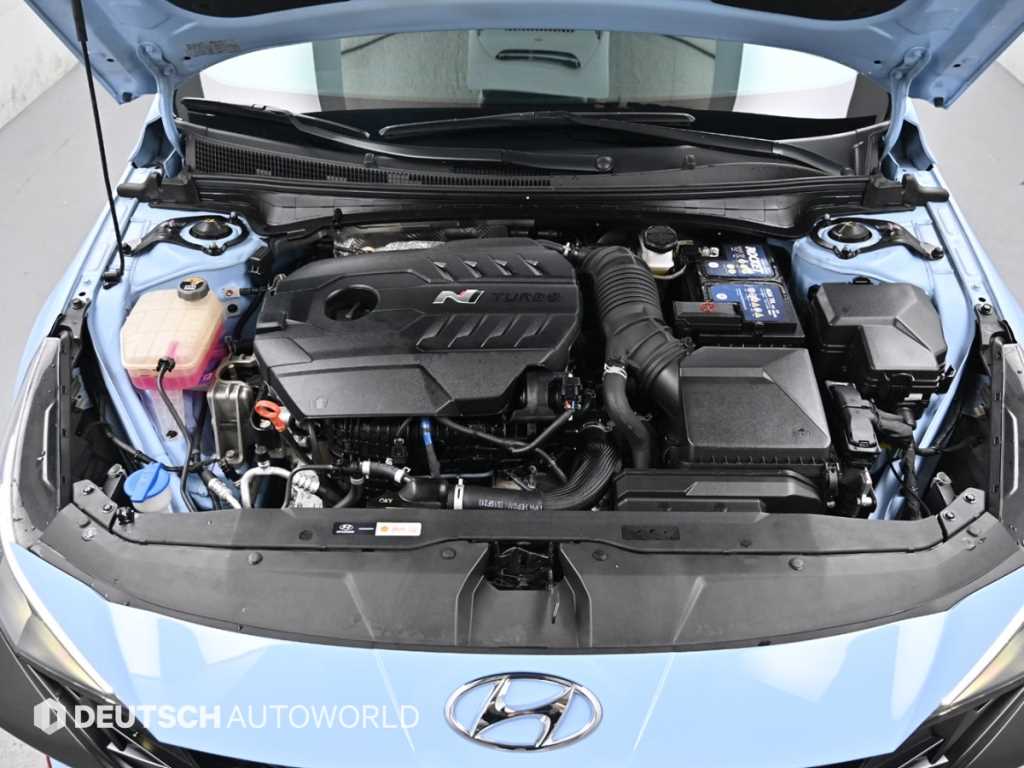 HYUNDAI Avante - Vista 8