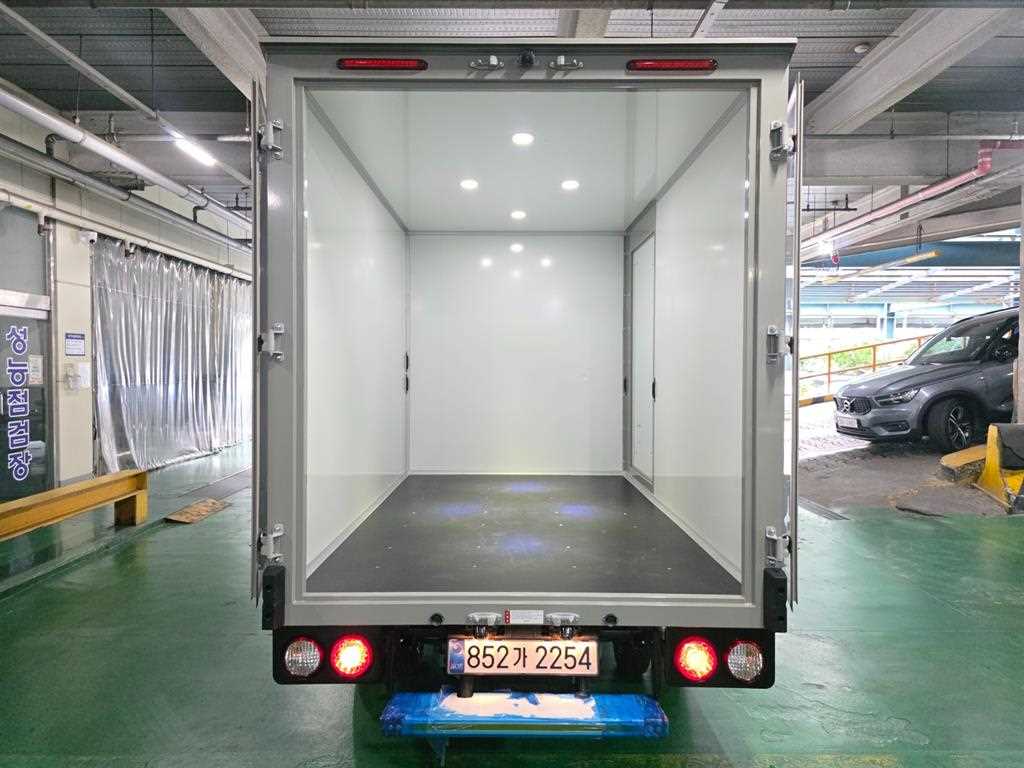 Small Truck Normal Box(High Deck) 2025 Blanco - Importación desde Corea - HF Imports Iquique - Foto 20