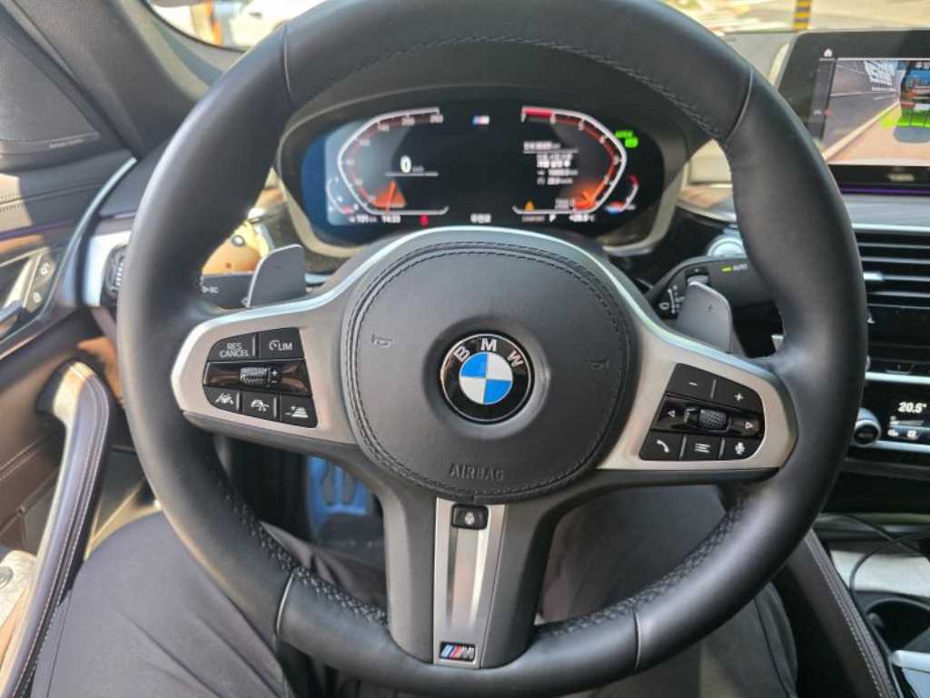 BMW 5 Series - Vista 2