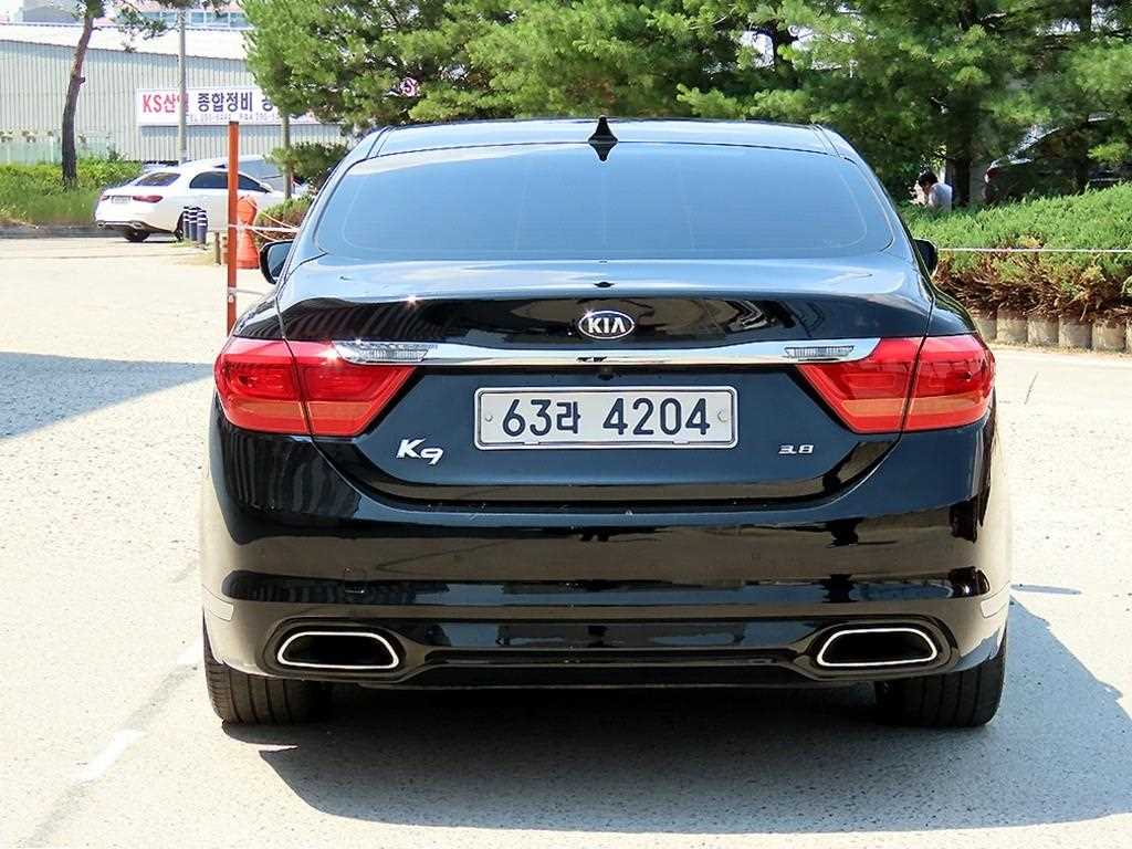 KIA K9 - Vista 6