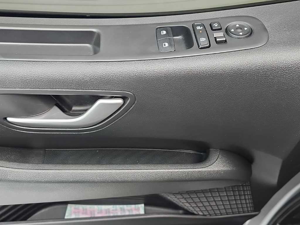 HYUNDAI Staria 2024 Gris - Importación desde Corea - HF Imports Iquique - Foto 17
