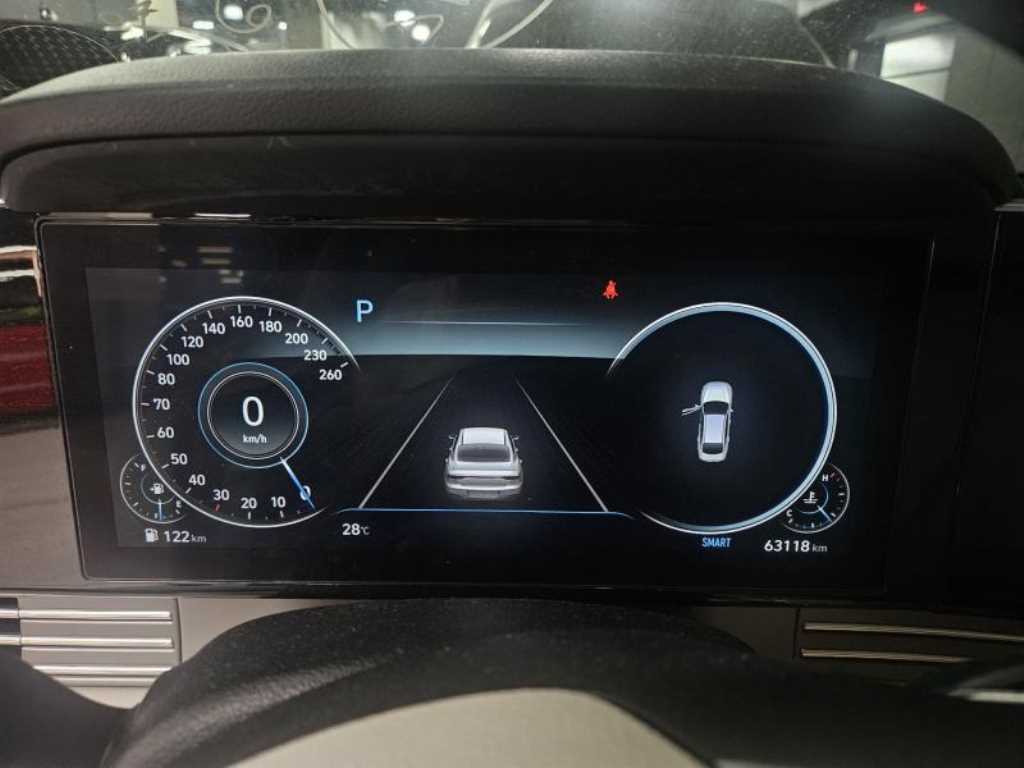 HYUNDAI Grandeur - Vista 6