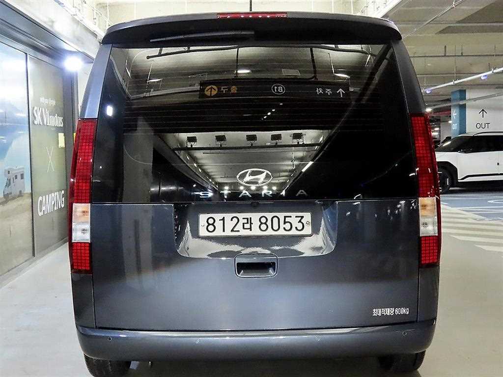 HYUNDAI Staria - Vista 7