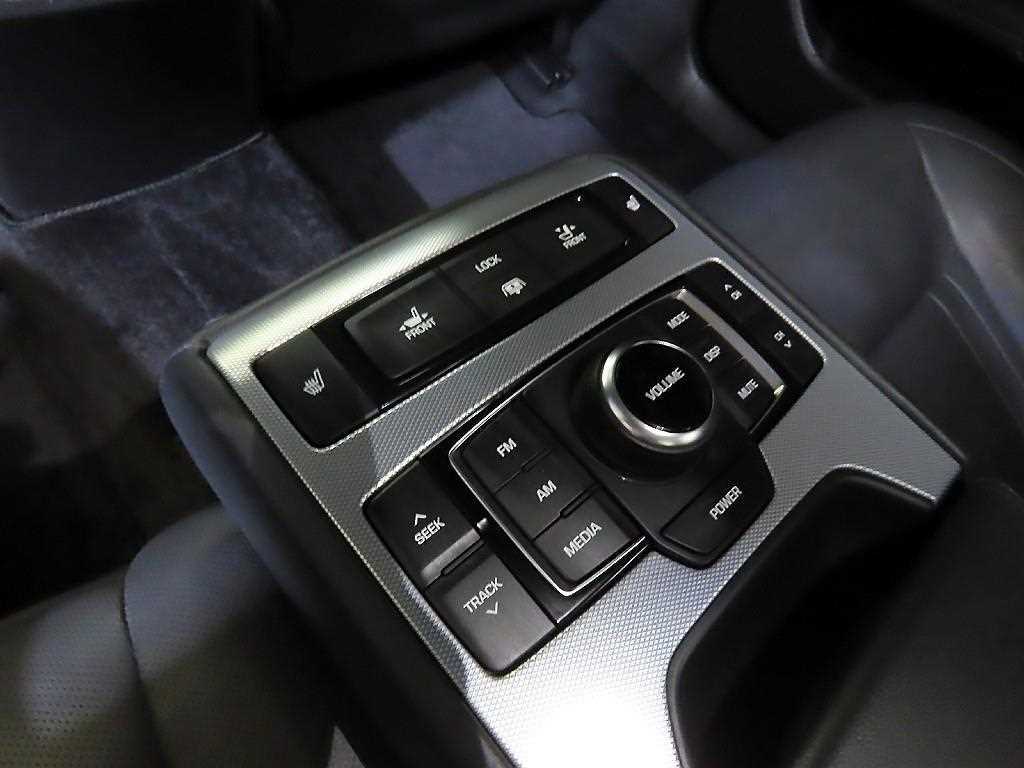 Genesis G80 2017 Negro - Importación desde Corea - HF Imports Iquique - Foto 16