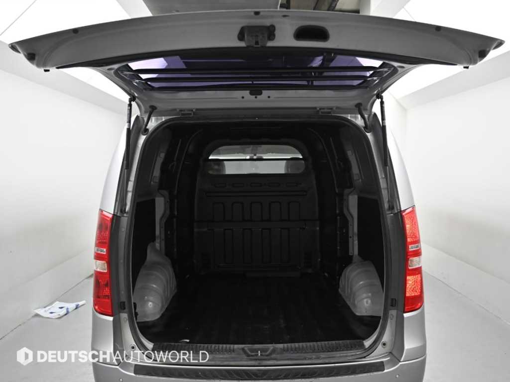 HYUNDAI Starex 2017 Gris - Importación desde Corea - HF Imports Iquique - Foto 19