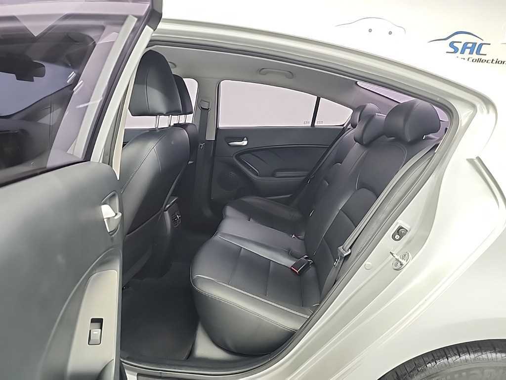 KIA K3 2015 Plateado - Importación desde Corea - HF Imports Iquique - Foto 14