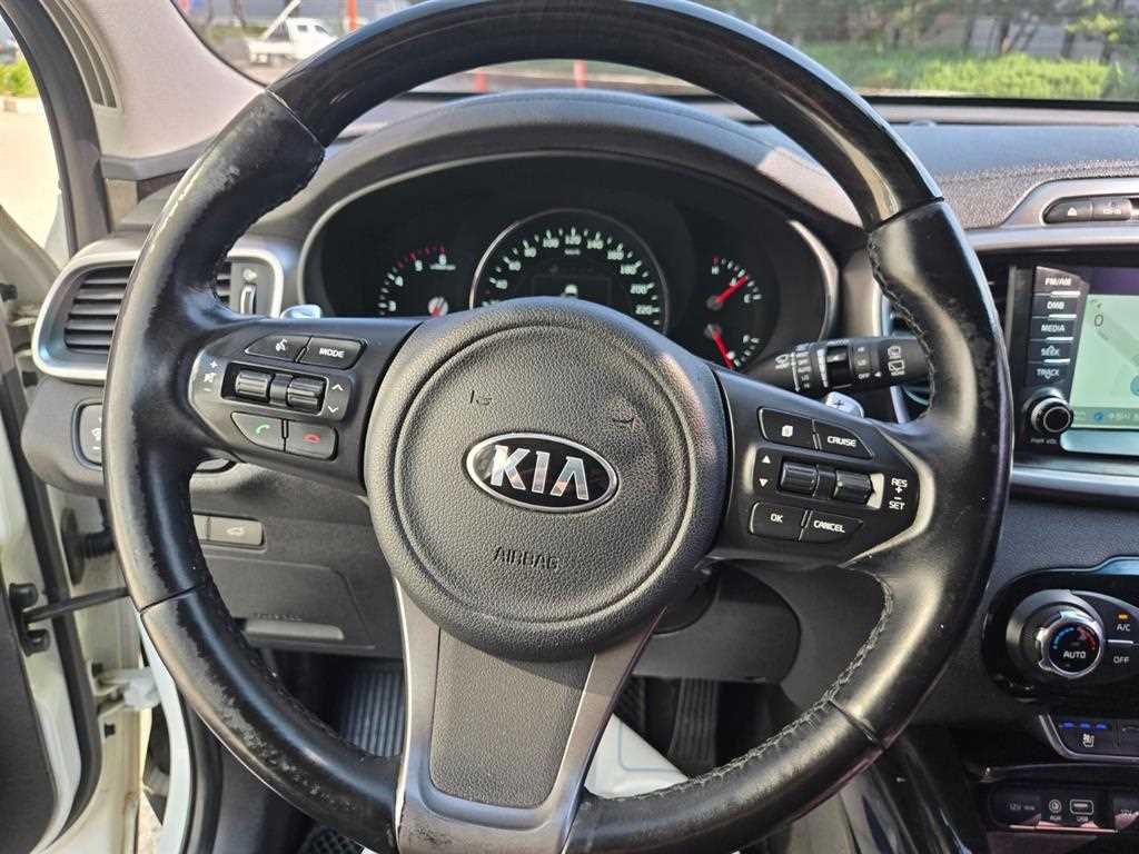 KIA Sorento - Vista 10
