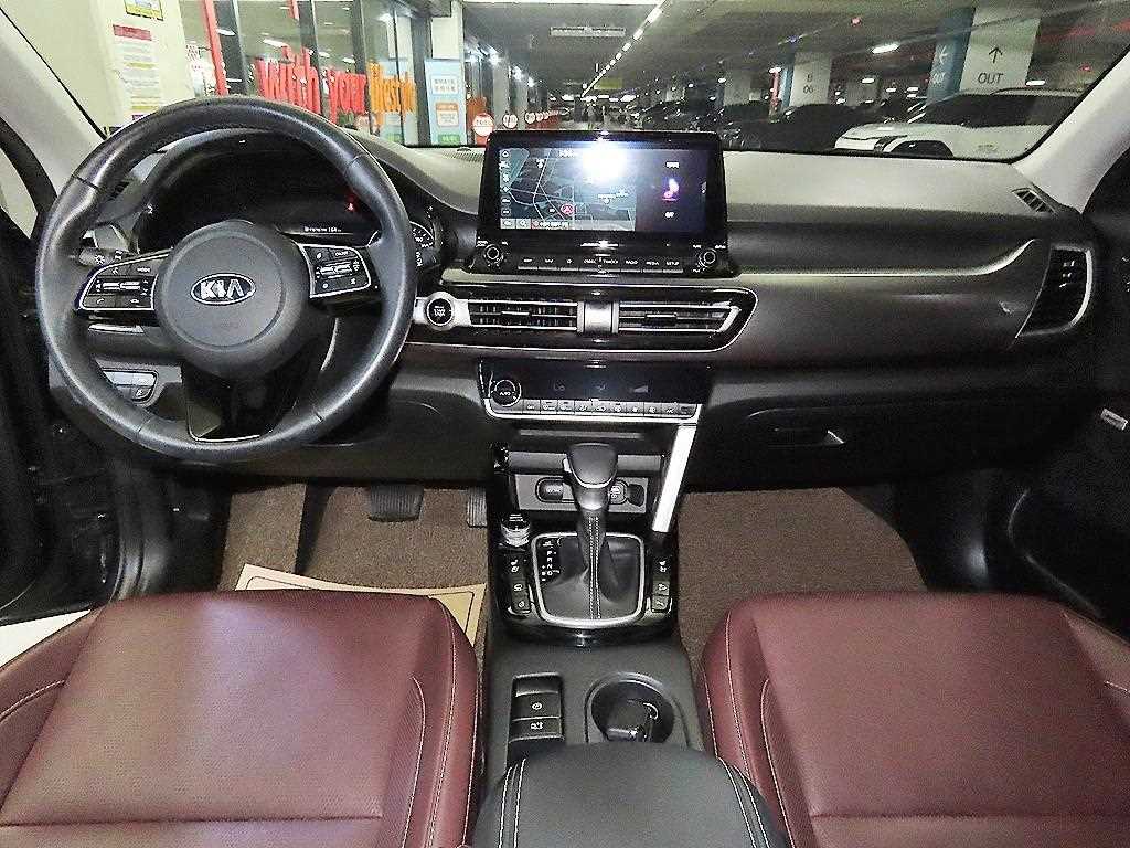 KIA Seltos - Vista 12