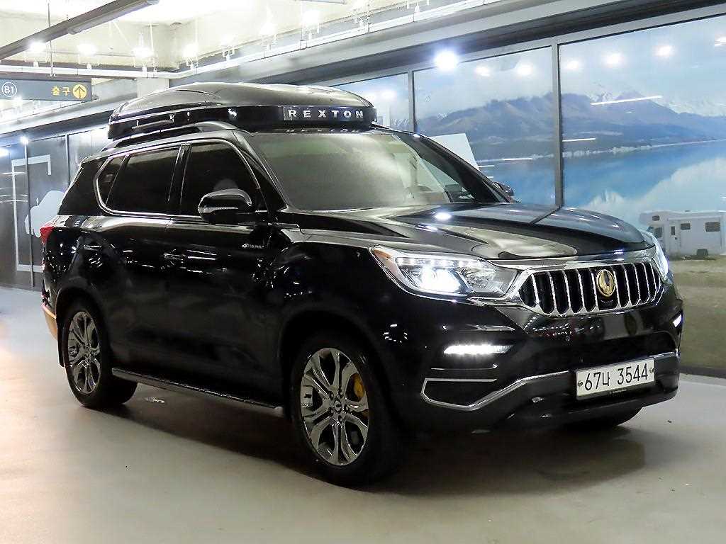 Ssangyong Rexton 2018 Negro - Importación desde Corea - HF Imports Iquique - Foto 1