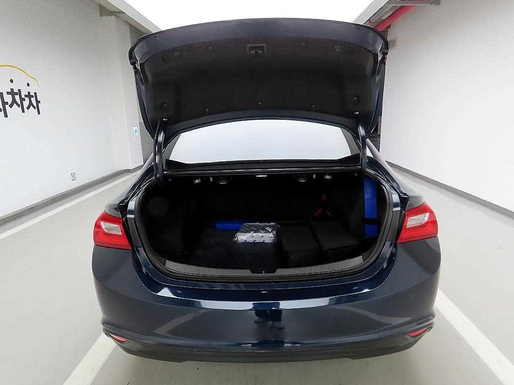 Chevrolet Malibu - Vista 7