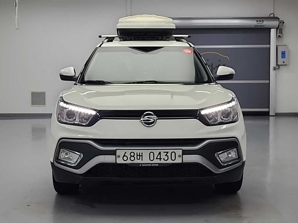 Ssangyong Tivoli - Vista 2