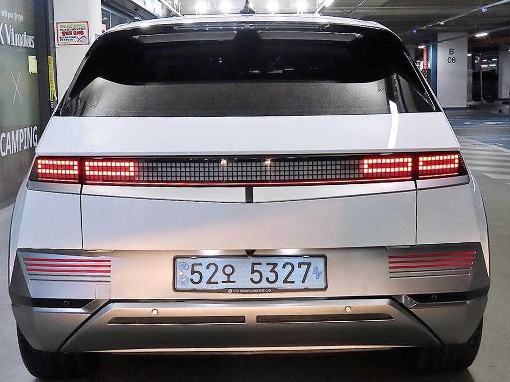 HYUNDAI Ioniq 5 - Vista 7
