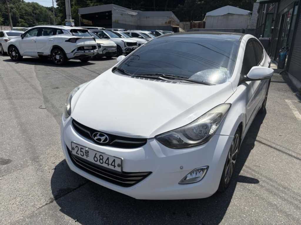 HYUNDAI Avante 2013 Blanco - Importación desde Corea - HF Imports Iquique - Foto 1