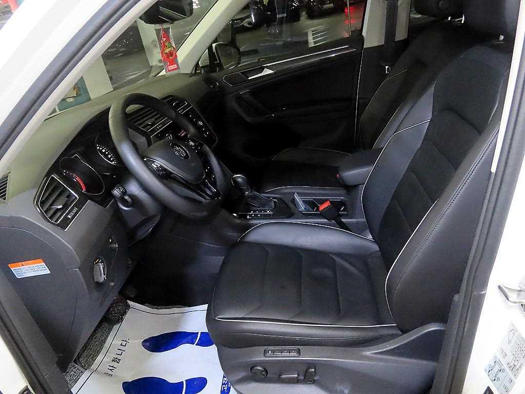Volkswagen Tiguan - Vista 8