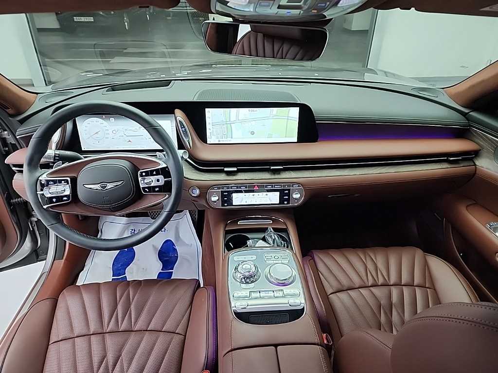 Genesis G90 - Vista 9
