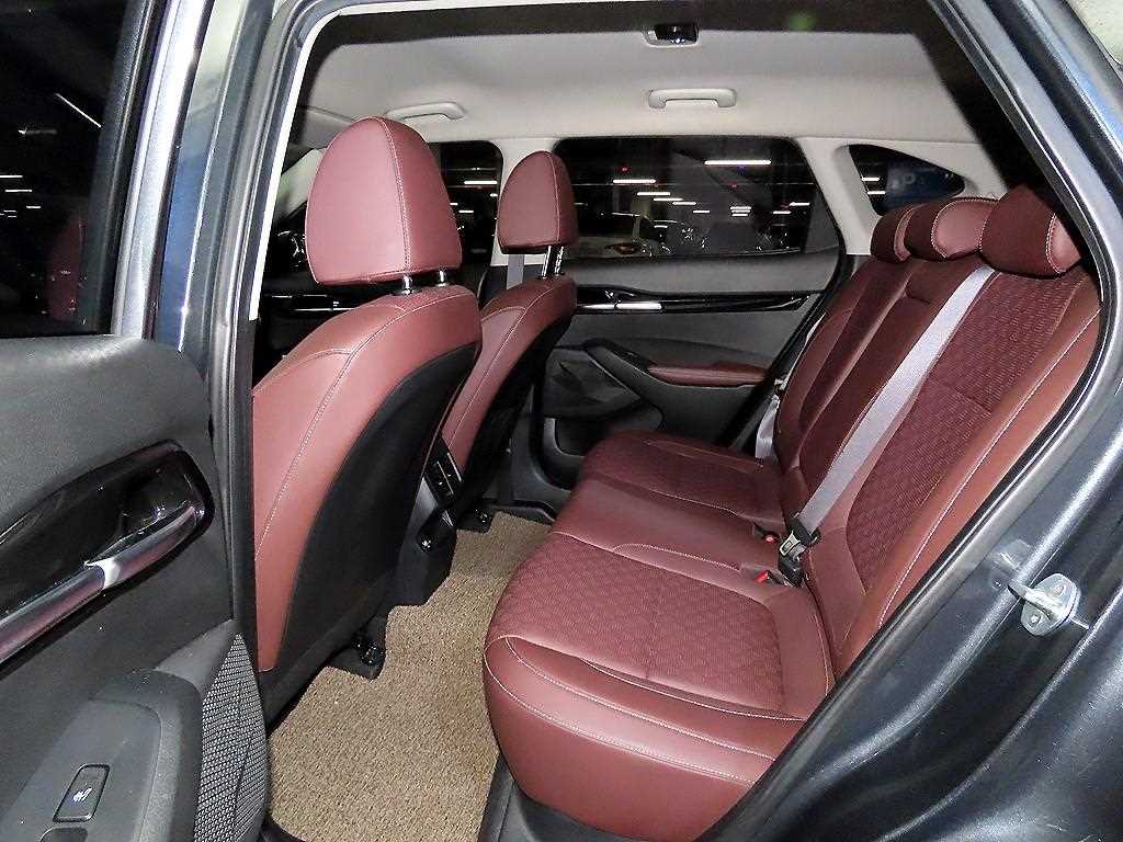 KIA Seltos - Vista 9