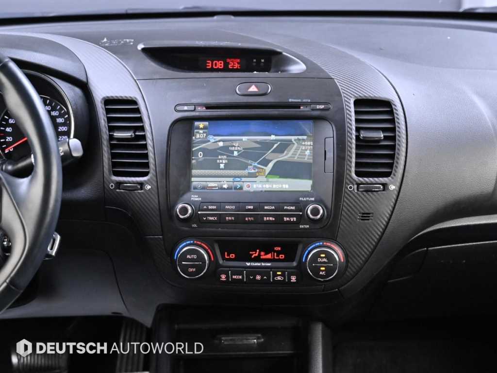 KIA K3 2015 Blanco - Importación desde Corea - HF Imports Iquique - Foto 16