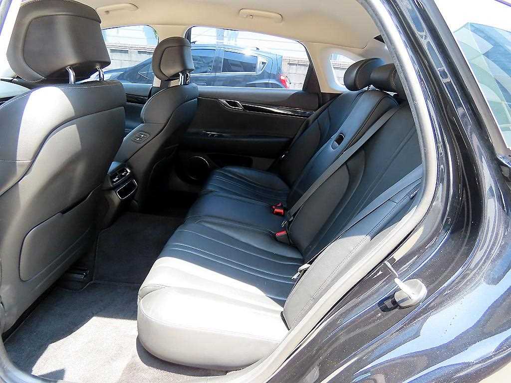 Genesis G80 - Vista 8