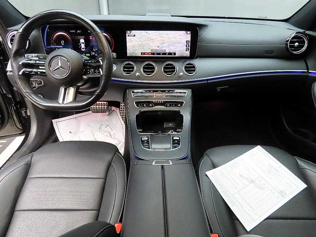 Mercedes Benz E class - Vista 9