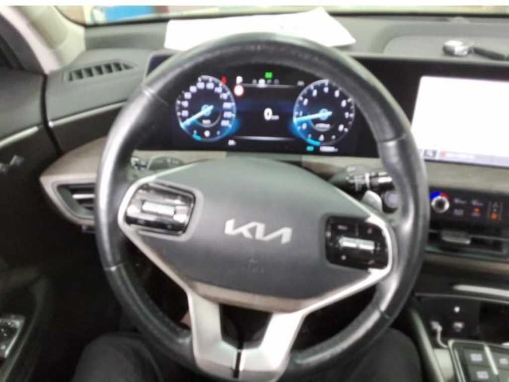 KIA K8 - Vista 7