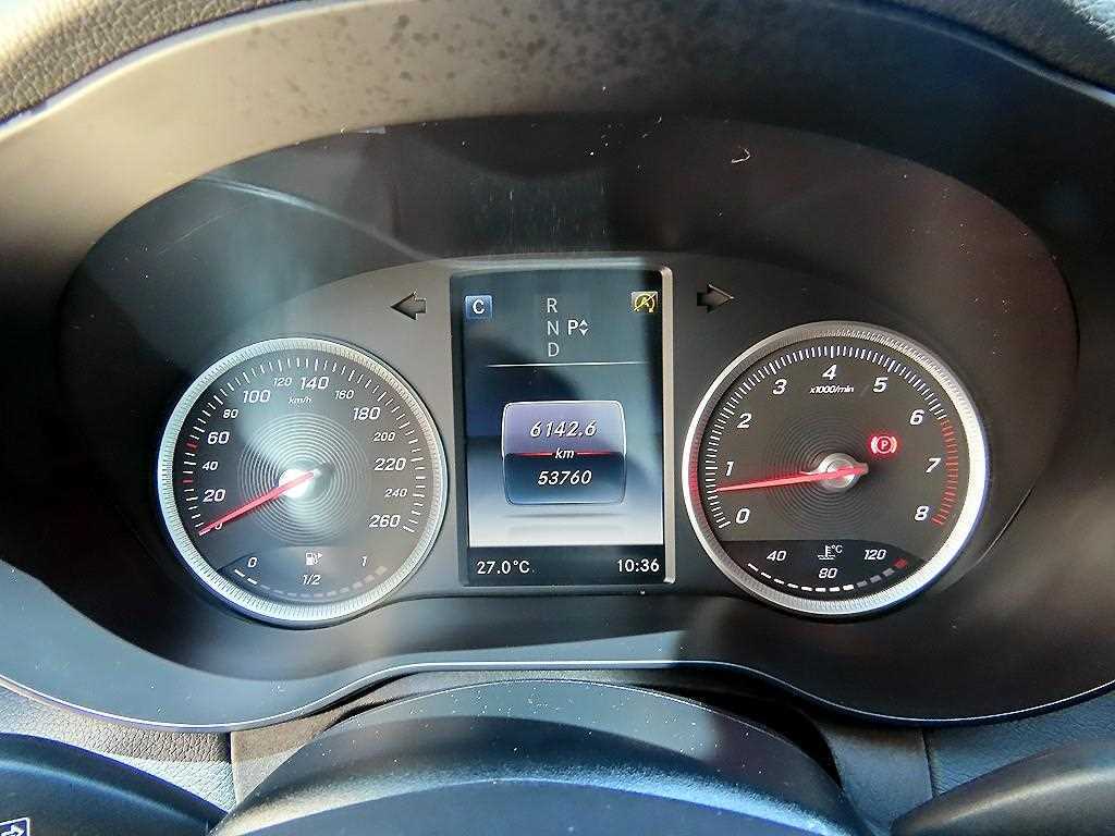 Mercedes Benz C Class - Vista 11