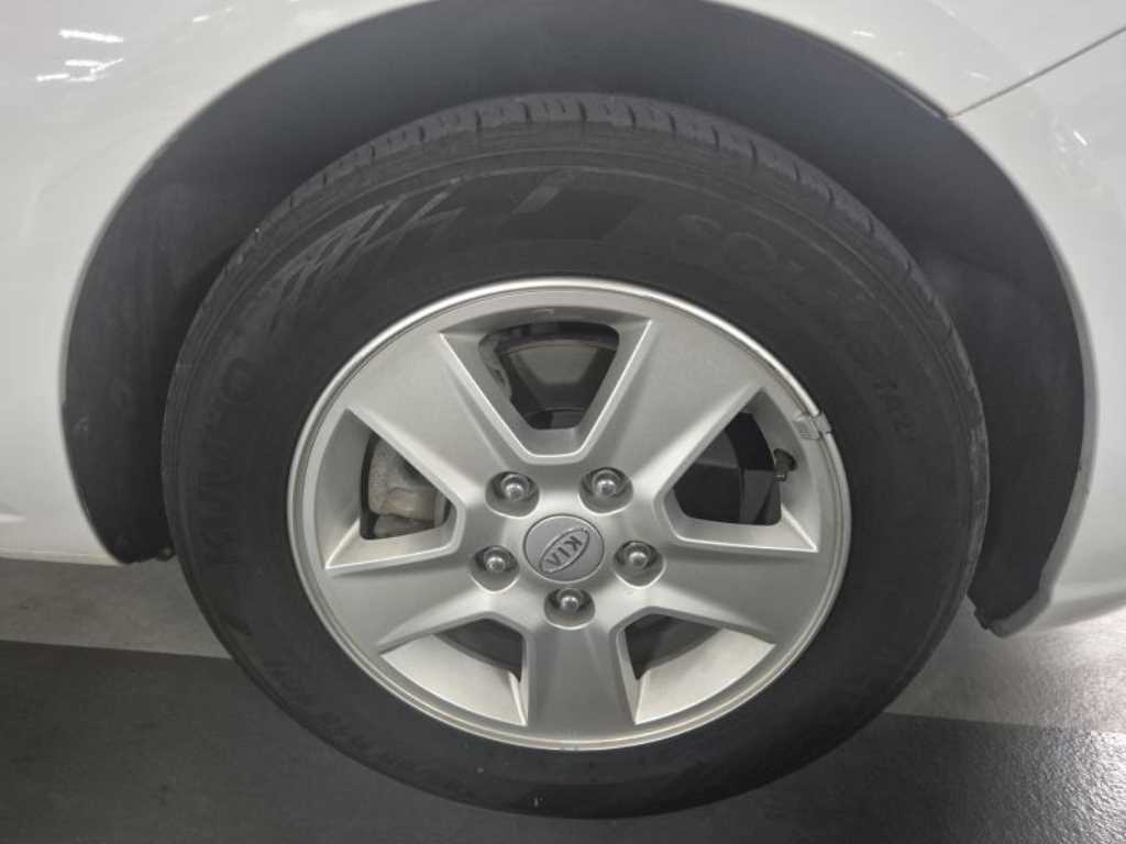 KIA Forte 2011 Blanco - Importación desde Corea - HF Imports Iquique - Foto 17