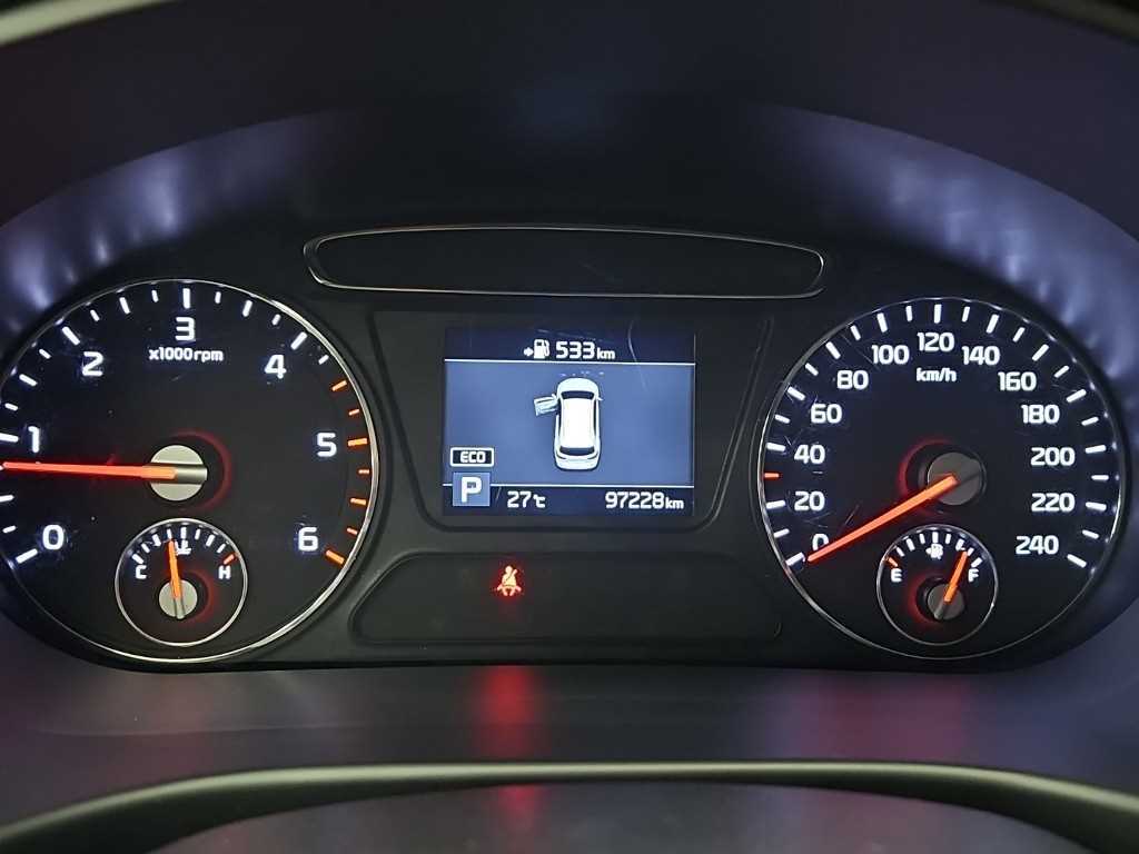 KIA Sorento - Vista 8