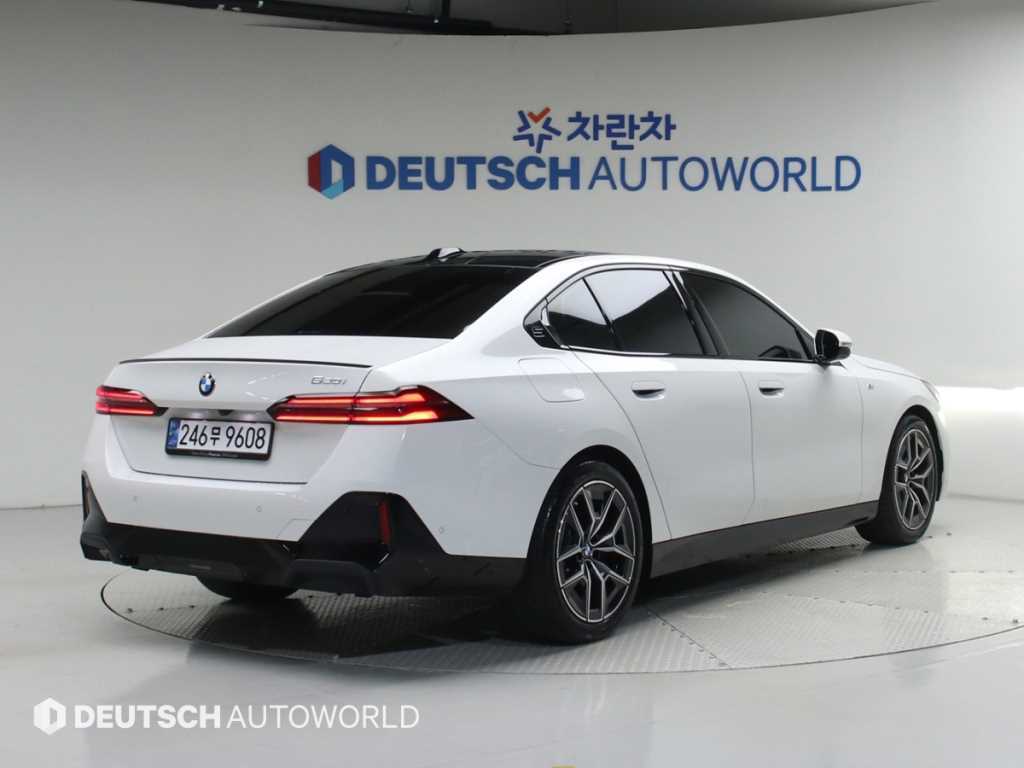 BMW 5 Series - Vista 2
