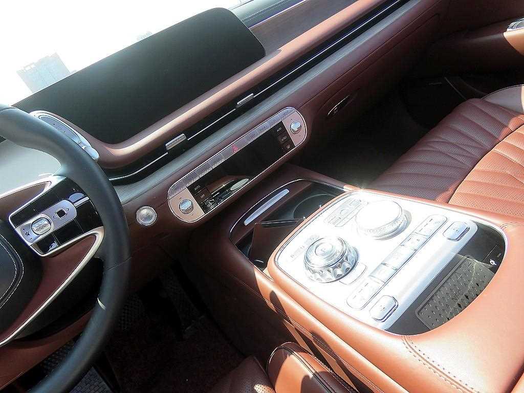 Genesis G90 2022 Negro - Importación desde Corea - HF Imports Iquique - Foto 13