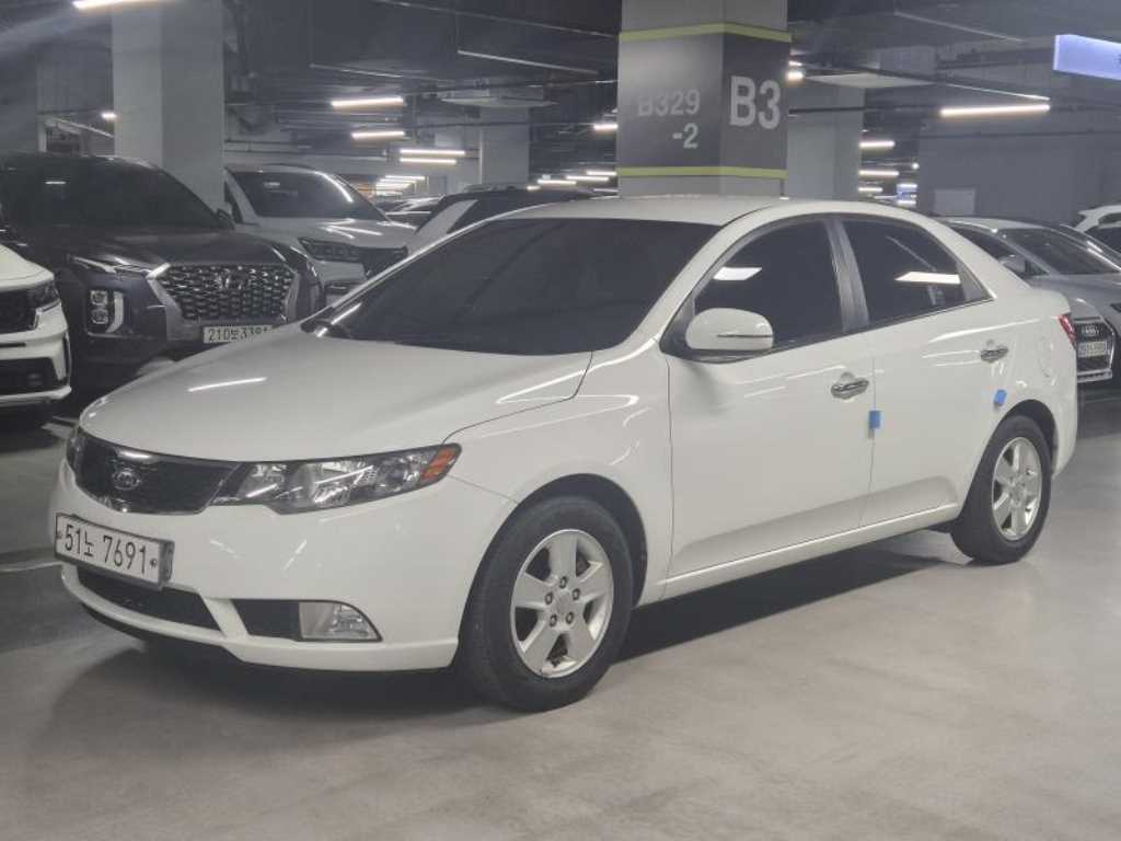 KIA Forte 2011 Blanco - Importación desde Corea - HF Imports Iquique - Foto 1