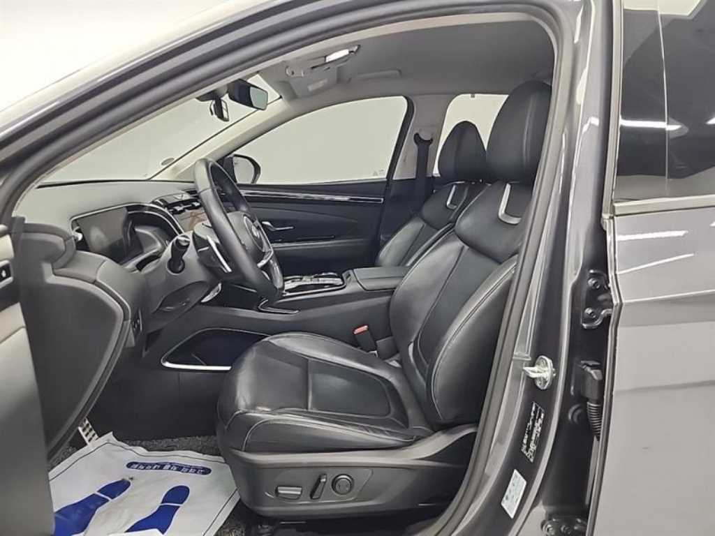 HYUNDAI Tucson - Vista 10