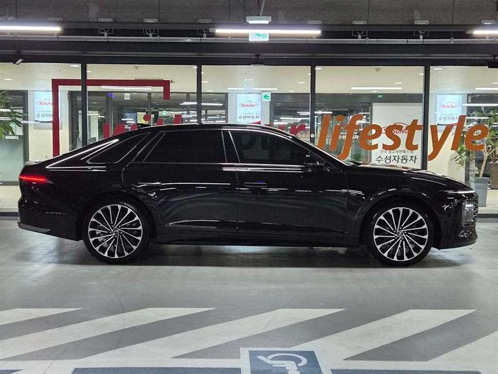 HYUNDAI Grandeur - Vista 3