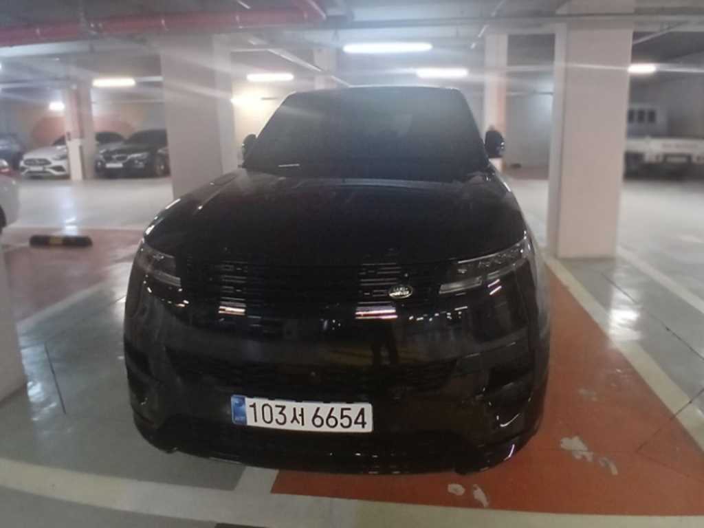 Land Rover Range Rover Sports 2025 Negro - Importación desde Corea - HF Imports Iquique - Foto 1