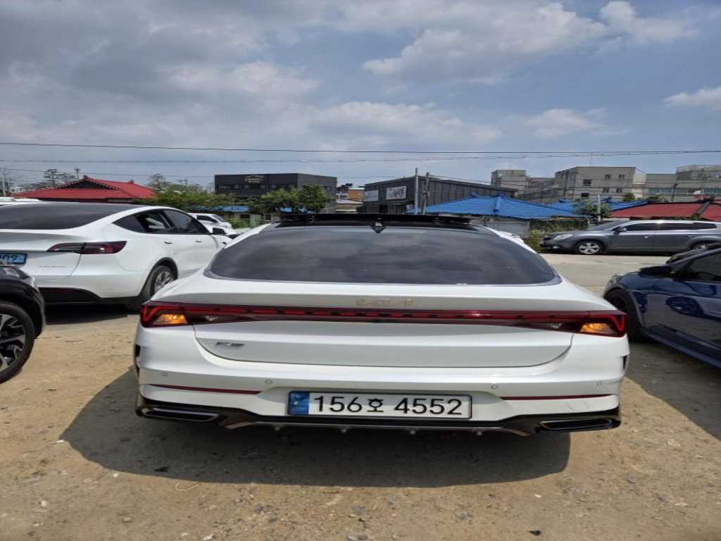 KIA K5 - Vista 3