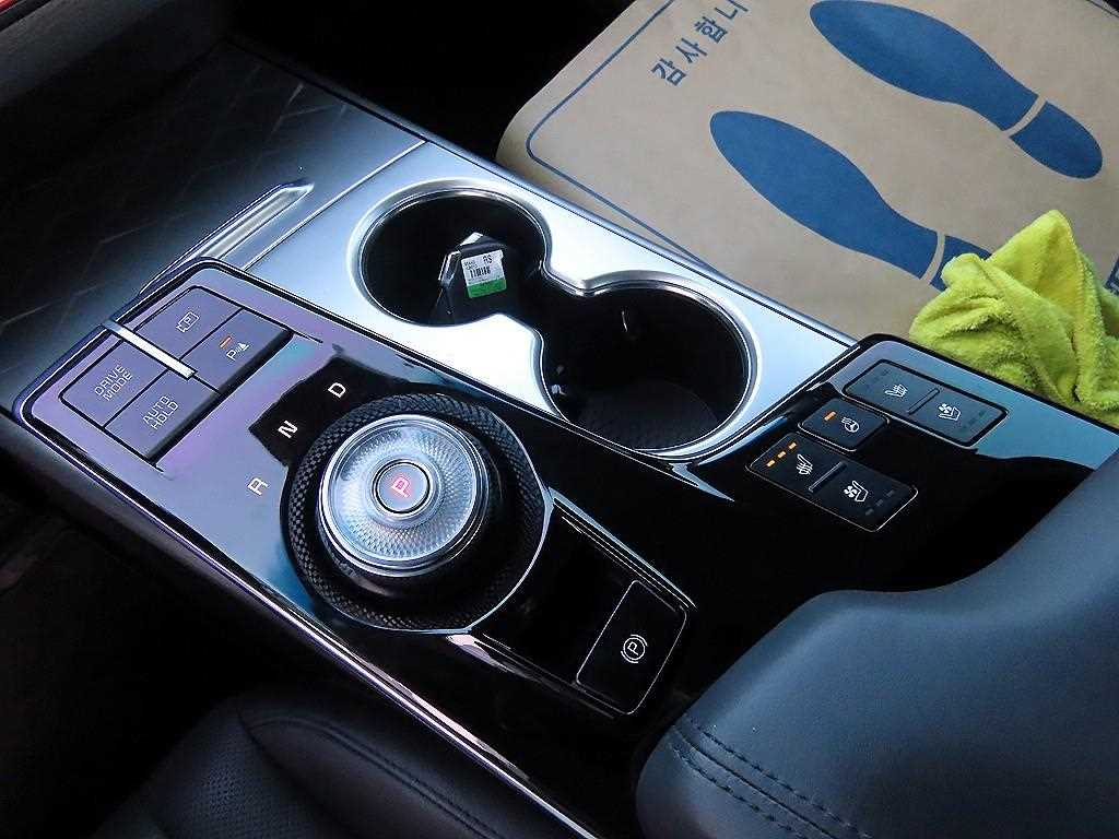 KIA K8 - Vista 12