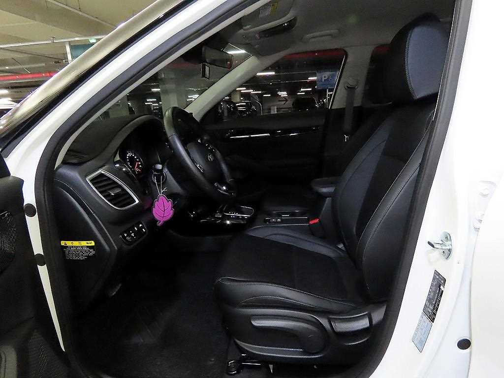 KIA Seltos - Vista 8